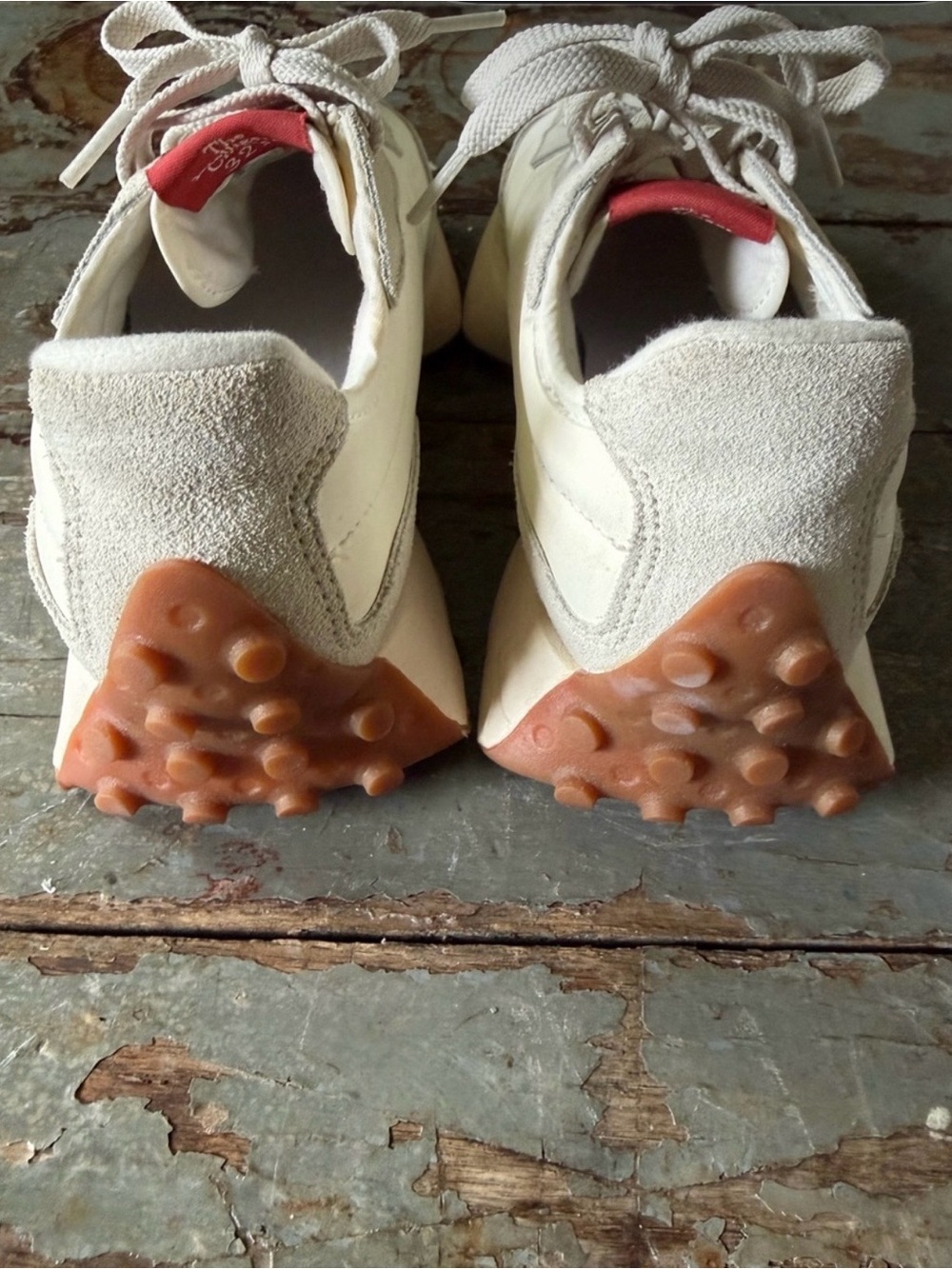 New without tags, classic New Balance 327 Sneakers in Rose Pink 👟 - Picture 4 of 6
